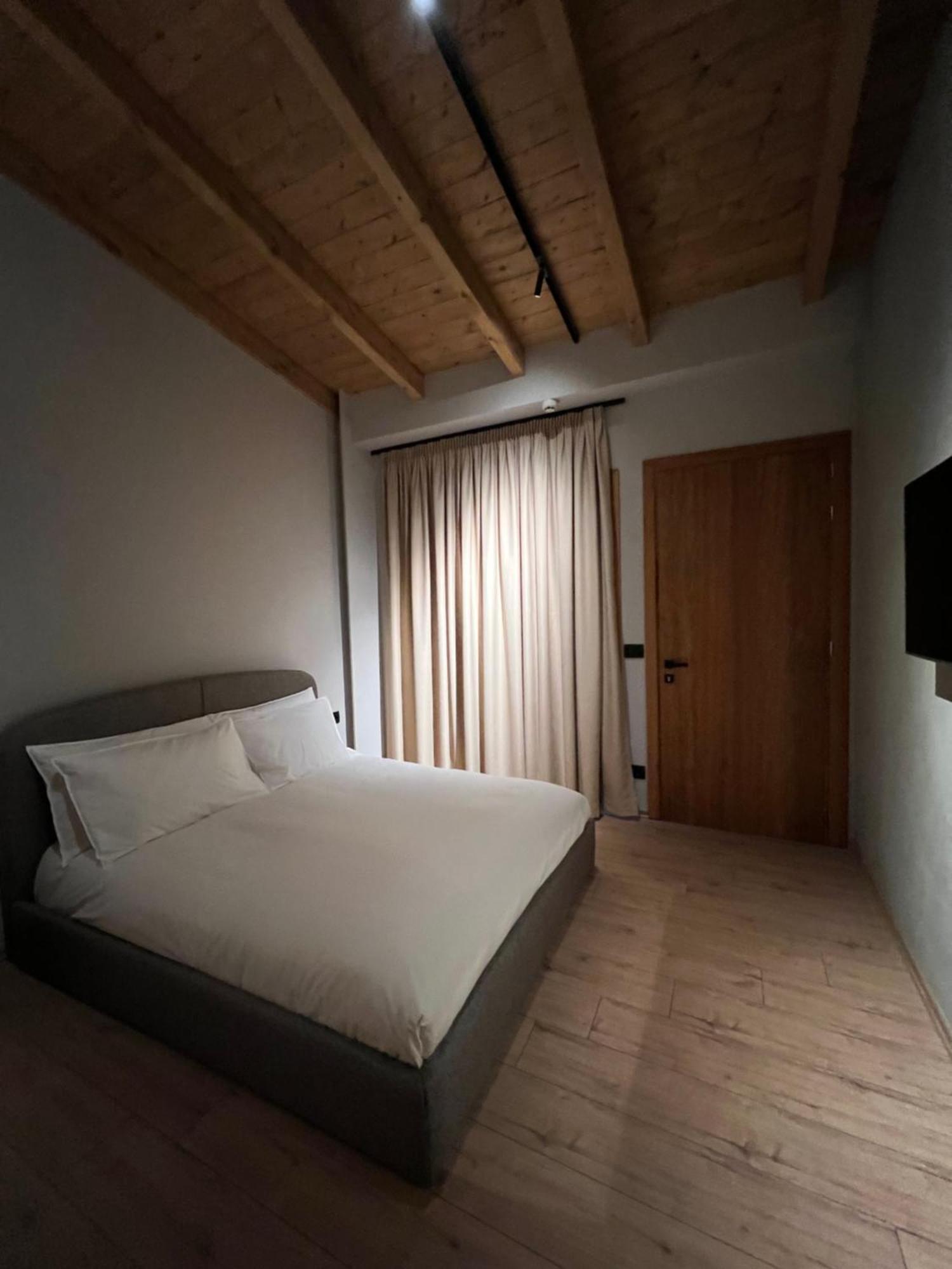 Faces & Places Boutique Hotel Τίρανα Εξωτερικό φωτογραφία
